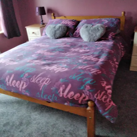 Warm And Welcoming Family بالينروب